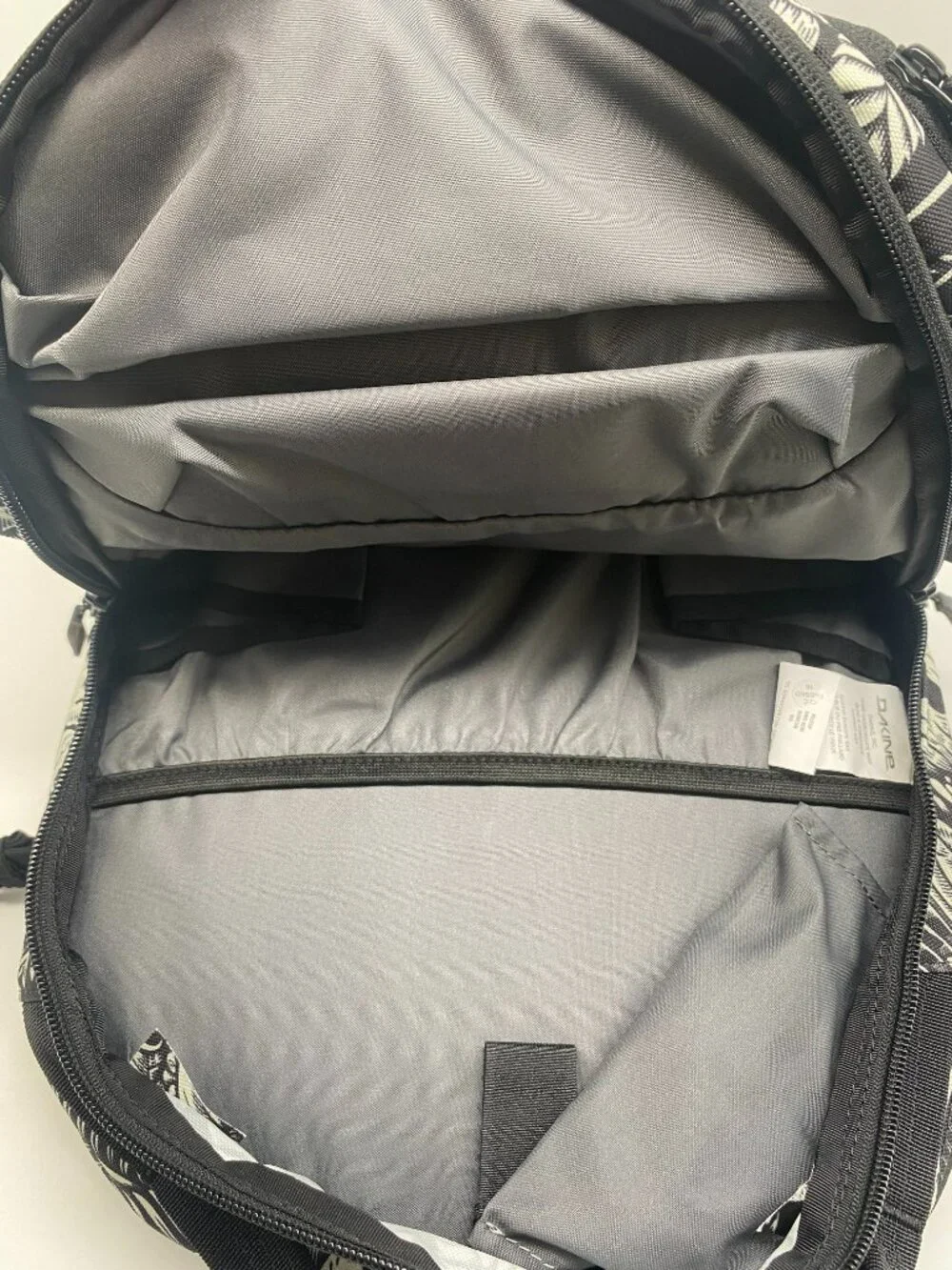 DAKINE HELI BACKPACK 12L KINGDOM BLACK